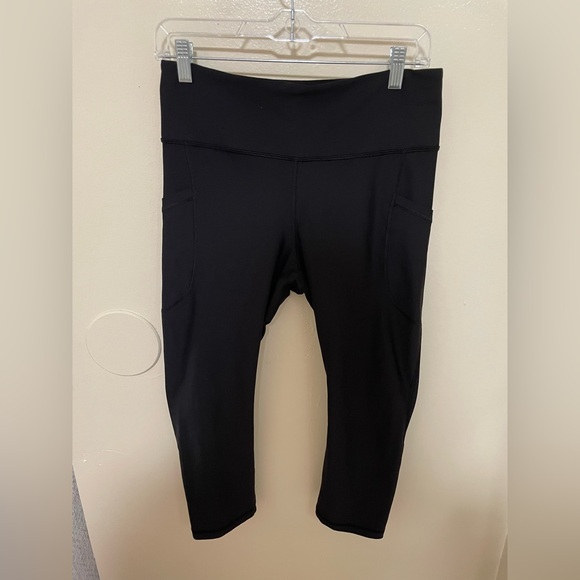 Old Navy Pants - ✨Old Navy Active Powersoft Hi Rise Leggings Size L